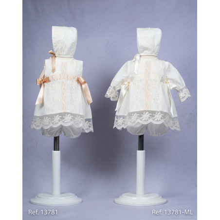 Jesusito bautizo de tul de topos con encajes y capota PR13781